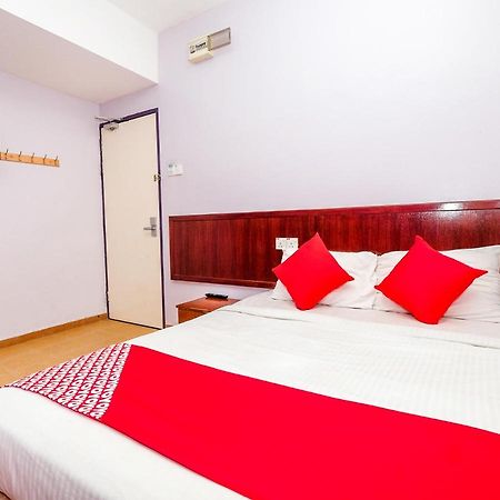 Oyo 984 Kings Hotel Kuantan Exterior foto