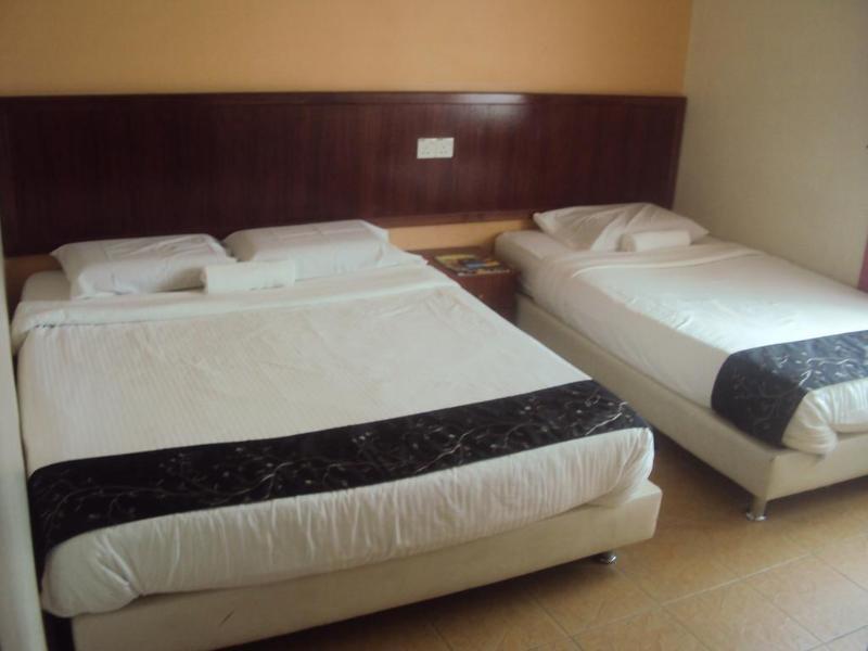 Oyo 984 Kings Hotel Kuantan Exterior foto